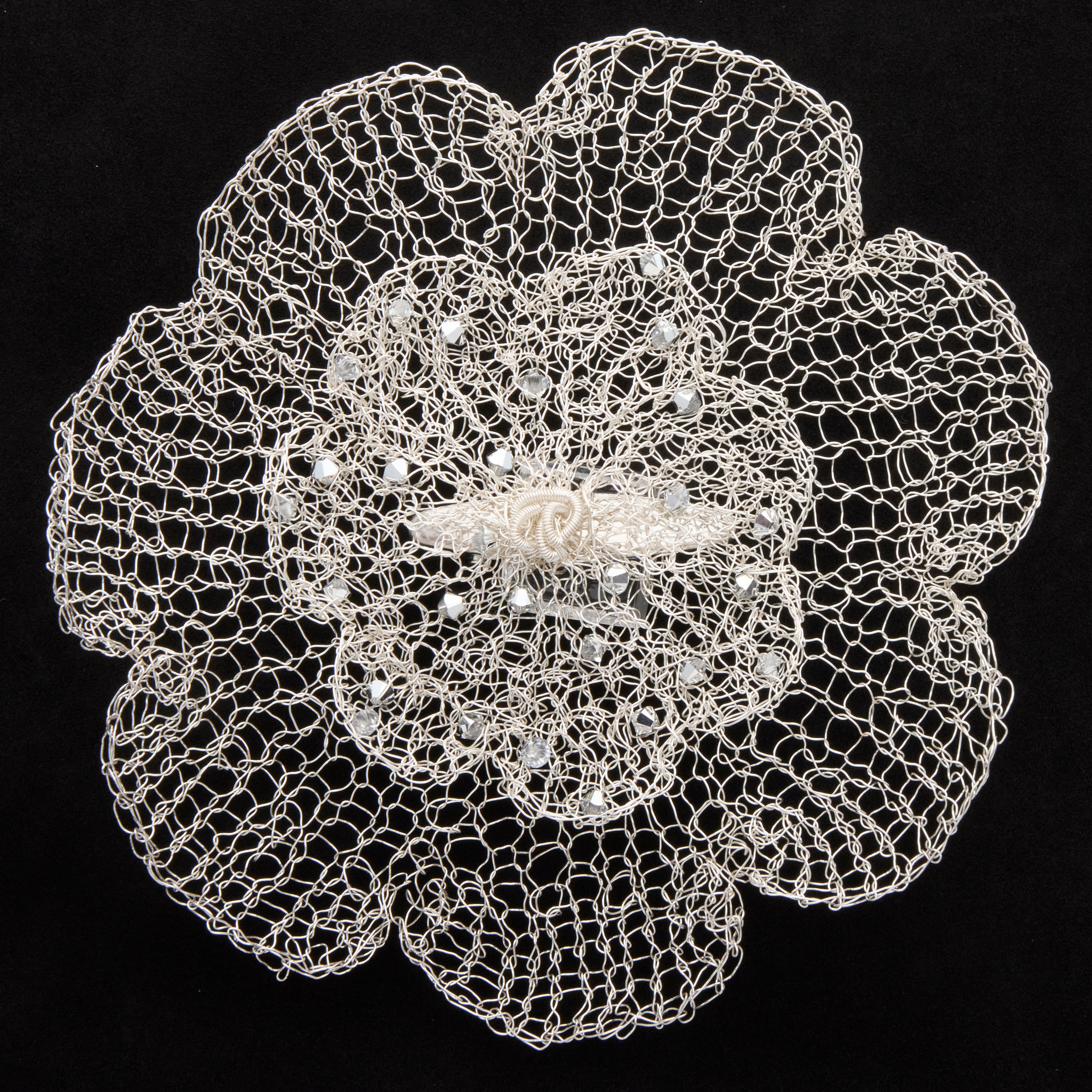 Lace Camelia Clip-on