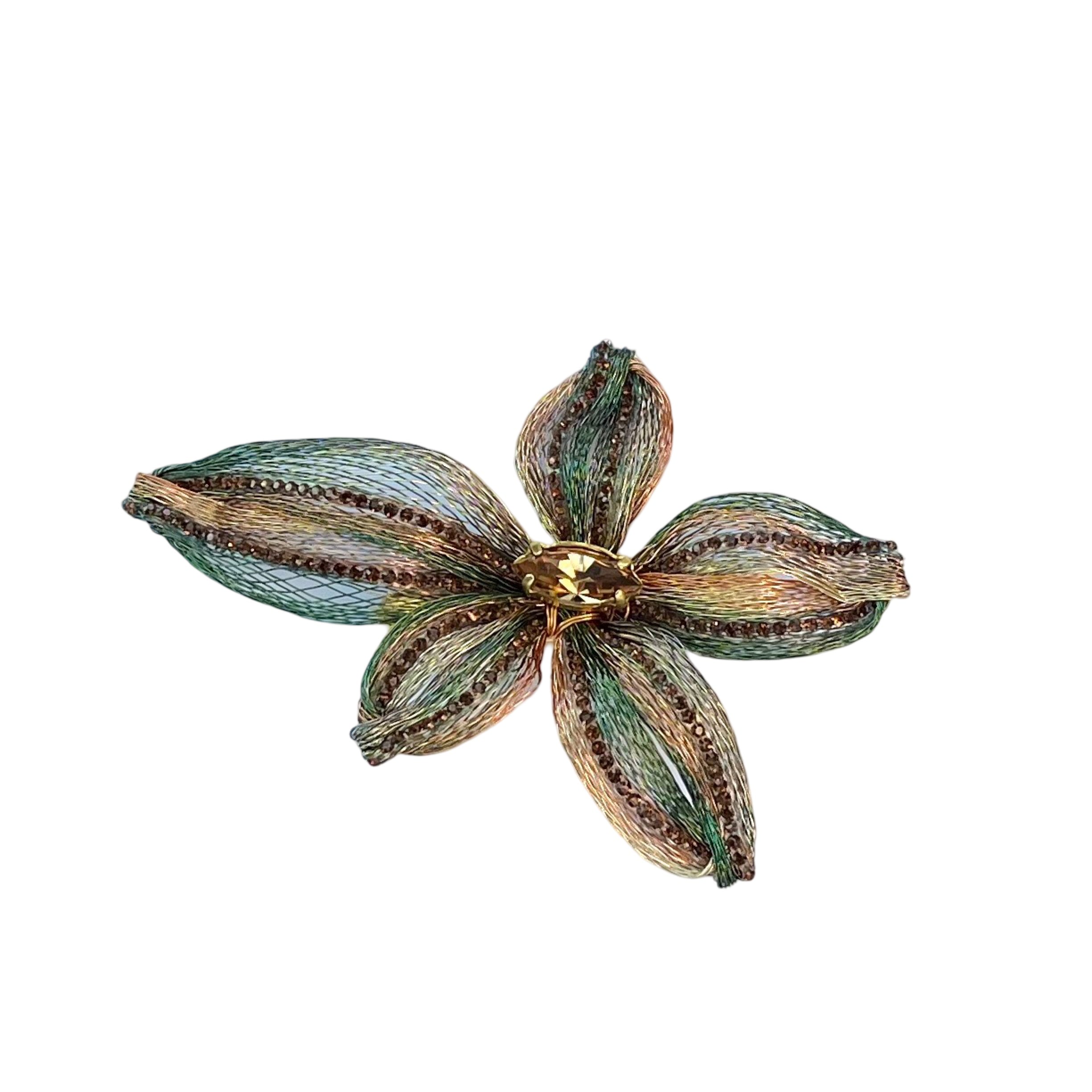 Diamond Blossom Mesh Beak Clip